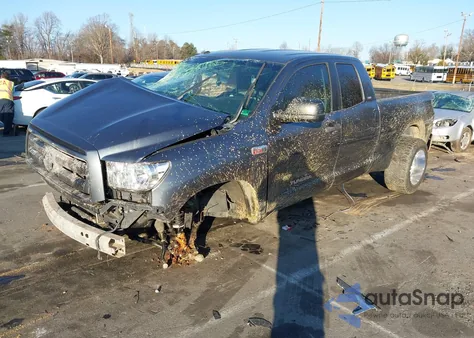 2010 Toyota Tundra Grade 5.7L V8 из США, поврежденный, VIN 5TFRY5F15AX079591